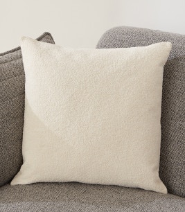 orla cushion porcelain 50x50