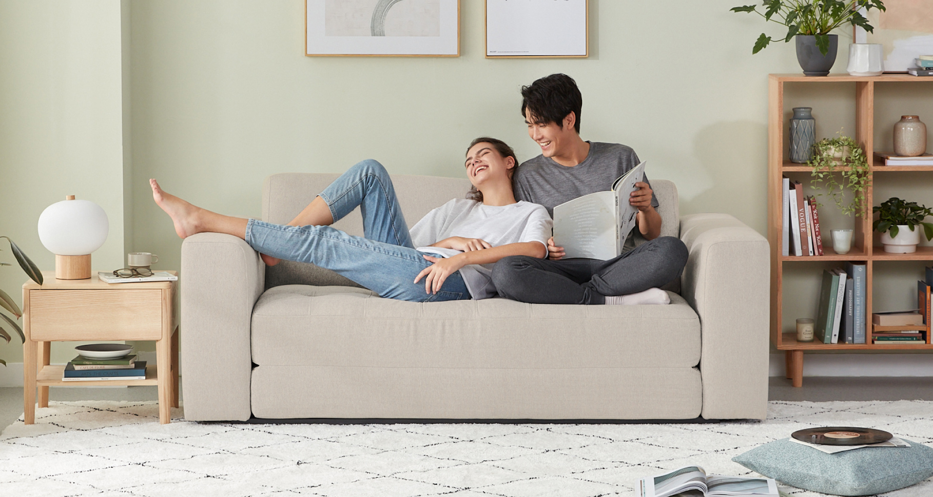 Comfortable fold cheap out couch